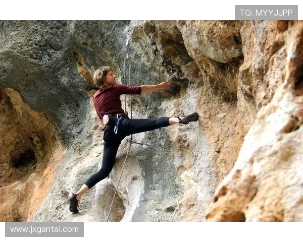 杭州攀岩队快攻体系解析：攀岩战术的创新与应用探讨