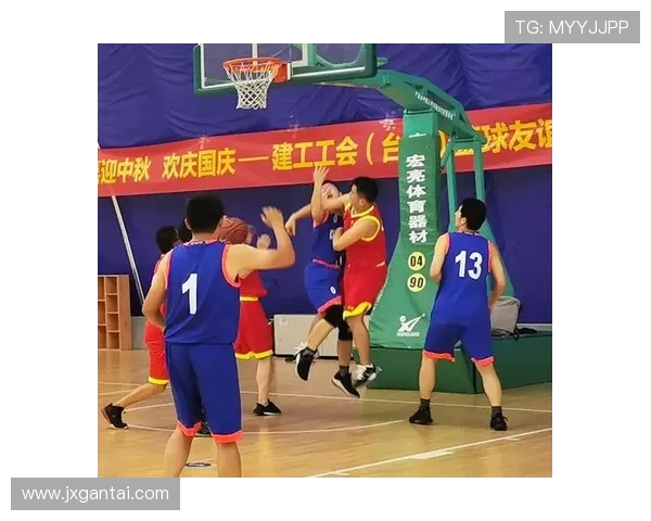 广州篮球队的拼搏历程与杯赛荣耀背后的故事